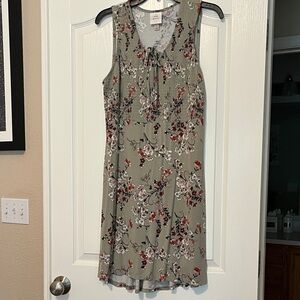 Knox Rose M sleeveless dress.
